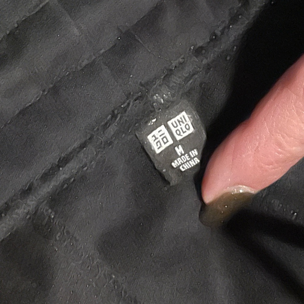 UNI QLO black Joggers - Medium - EUC